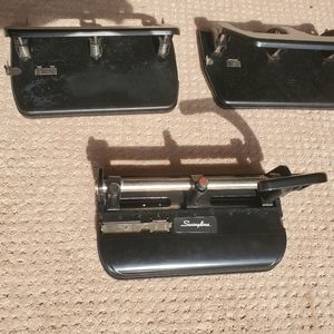 Heavy duty 3 hole punch